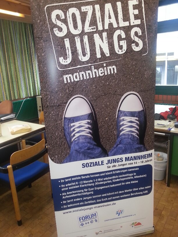 20141013 143906 resized - "Soziale Jungs Mannheim" starten auch in der Neckarstadt!