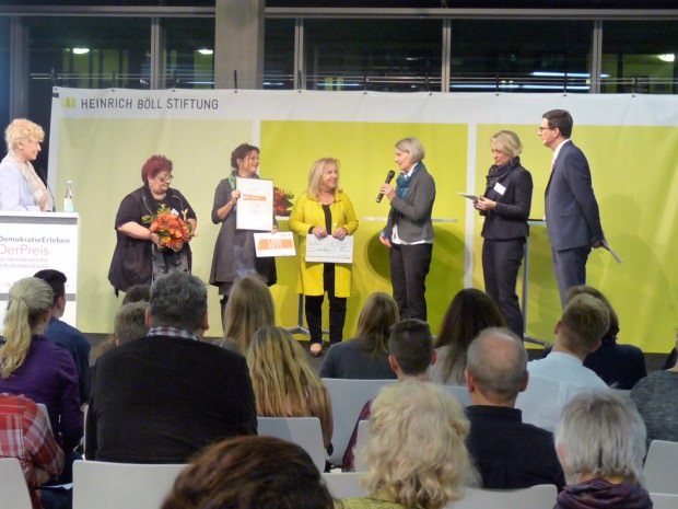 151117 degede 620x465 - Neckarschule gewinnt Preis für demokratische Schulentwicklung