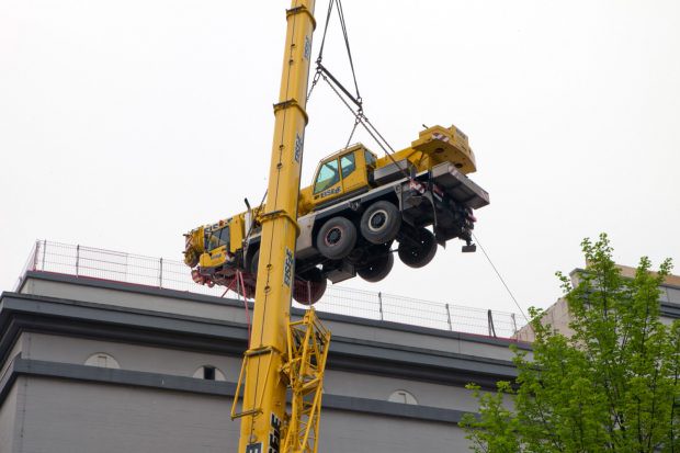 2016 05 10 buncker 37 620x413 - Wie kommt ein 35-Tonnen-Kran auf's Dach?