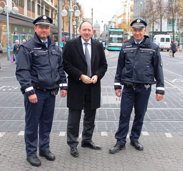 Erster Bürgermeister und Sicherheitsdezernent Christian Specht bei der Vorstellung der KOD-Citystreife im Jahr 2014 | Foto: Stadt Mannheim