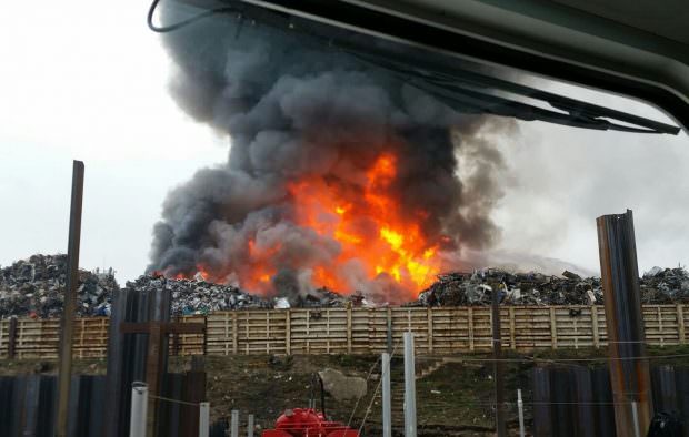 Großbrand bei Recyclingunternehmen | Foto: Stadt Mannheim