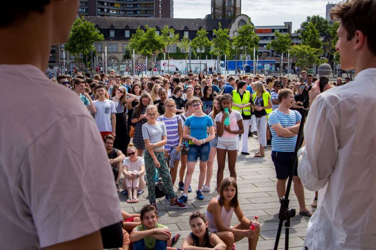 Schüler/innen auf dem Alten Messplatz (Archivbild) | Foto: CKI