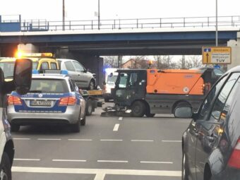 12215 702042303246622 2965188368175306230 n 340x255 - Unfall beim Abbiegen: Vier Verletzte