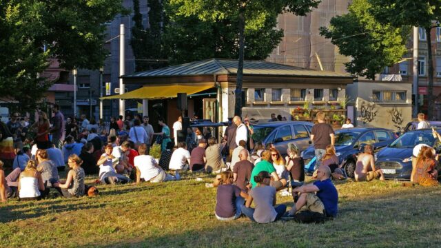 imgp0268 mini e1550081446649 640x360 - "Rumlungern gegen Cornern" am Neumarkt