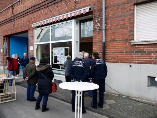 p1030182 m 320x240 - Fotostrecke: Eröffnung des Bürgercafés in Wohlgelegen