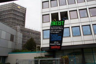 besser unbequem 21 320x213 - Fotostrecke: "Besser unbequem" – Warnstreik der ver.di Jugend
