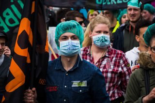 besser unbequem 30 320x213 - Fotostrecke: "Besser unbequem" – Warnstreik der ver.di Jugend