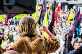 besser unbequem 31 320x213 - Fotostrecke: "Besser unbequem" – Warnstreik der ver.di Jugend