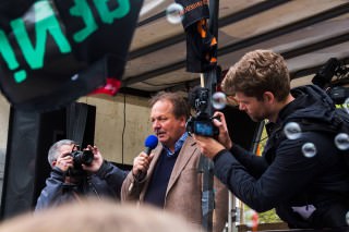 besser unbequem 36 320x213 - Fotostrecke: "Besser unbequem" – Warnstreik der ver.di Jugend