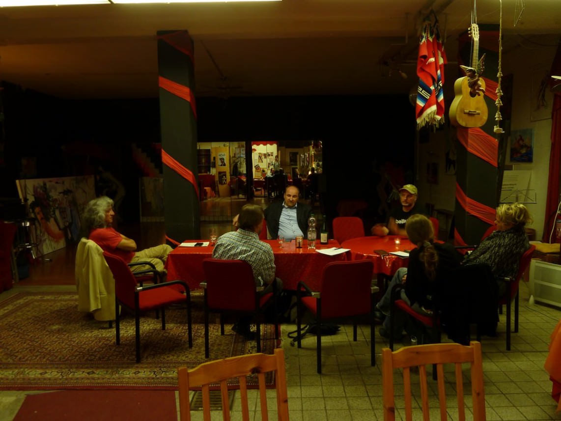 p1380497 Getanzt haben an diesem Abend nur die Gedanken der Kreativen | Foto: Ruth Fanderl