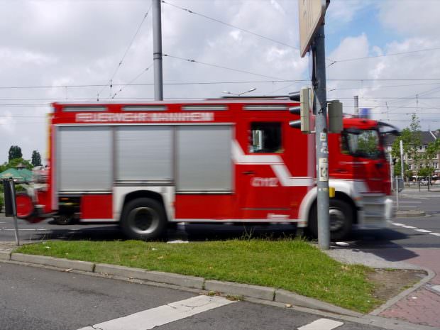 feuerwehr symbolbild 620x465 - Brand in Hochhaus am Neckarufer