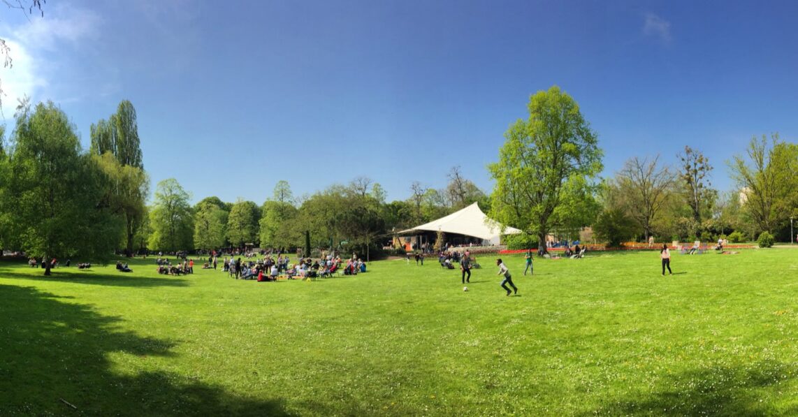 img_2156 Der sommerliche Blick auf die Konzertmuschel im Herzogenriedpark | Foto: Neckarstadtblog