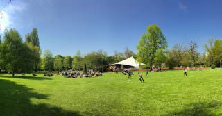 Der sommerliche Blick auf die Konzertmuschel im Herzogenriedpark | Foto: Neckarstadtblog