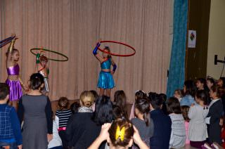 Begeisterndes Finale mit den Zirkuskids der Mannheimer Arena der Zukunft e.V. | Foto: B.K.