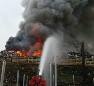 Großbrand bei Recyclingunternehmen | Foto: Stadt Mannheim