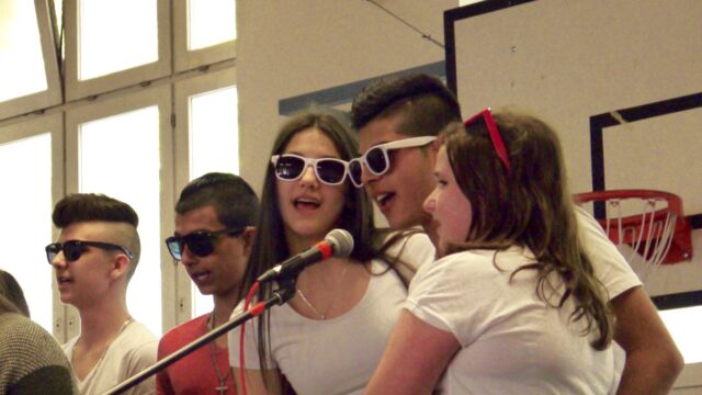 Musik funktioniert bei den Vorbereitungsklassen als universelle Sprache, mit der sich die Neuankömmlinge nicht nur beim Schulfest Gehör verschaffen | Foto: M. Schülke