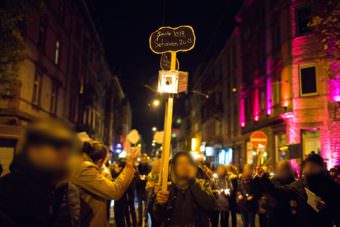 lichtmeile 2018 7 340x227 - Blaulichtmeile: Rechtswidrig, leichtsinnig und unverhältnismäßig gewalttätig?