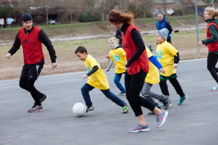 Kinder gegen Verwaltung: Das eingespielte Team gewinnt | Foto: Christina Stihler / MWSP