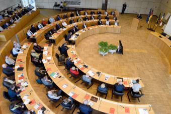 Rund 180 Teilnehmer aus ganz Deutschland kamen zum 1. Mannheimer Sicherheitstag im Ratssaal des Stadthauses N1 | Foto: Stadt Mannheim / Thomas Tröster