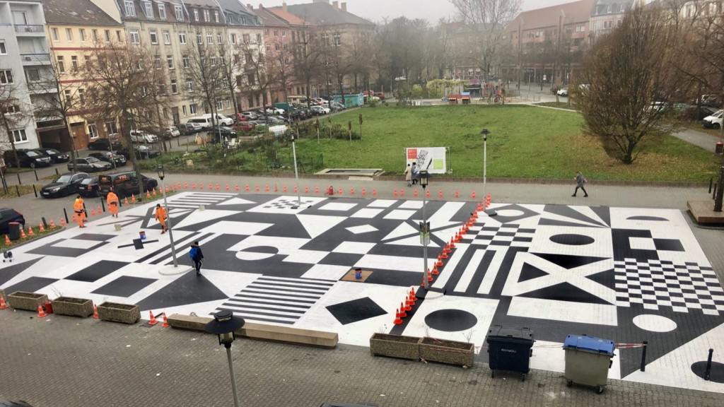 Mit einer deutlichen Bodengestaltung soll Raum für Zusammenleben geschaffen werden | Foto: MWSP