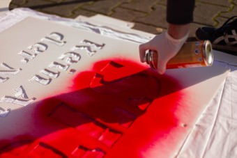 Infostand auf dem Neumarkt | Foto: Ewwe longt's