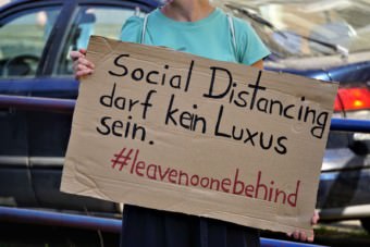 Demo vor der Landeserstaufnahme in der Industriestraße | Foto: Christian Ratz