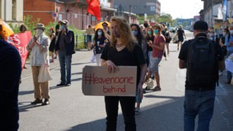 Demo vor der Landeserstaufnahme in der Industriestraße | Foto: Christian Ratz