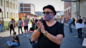 Demo vor der Landeserstaufnahme in der Industriestraße | Foto: Christian Ratz