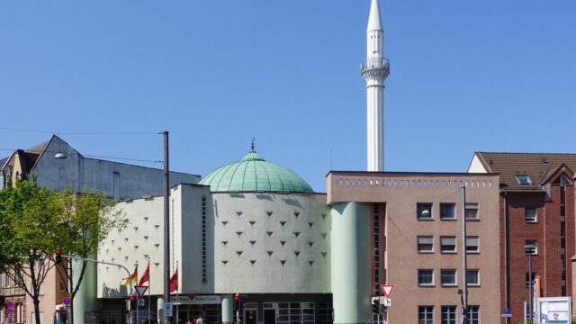 Die Yavuz Sultan Selim Moschee am Luisenring | Foto: Hubert Berberich (CC BY-SA 3.0)