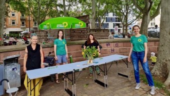 Am Stand der Grünen konnten Kinder ihre Vorstellungen aufmalen, was statt Autos denn in der Langen Rötterstraße Platz finden sollte | Foto: Grüne OV Neckarstadt