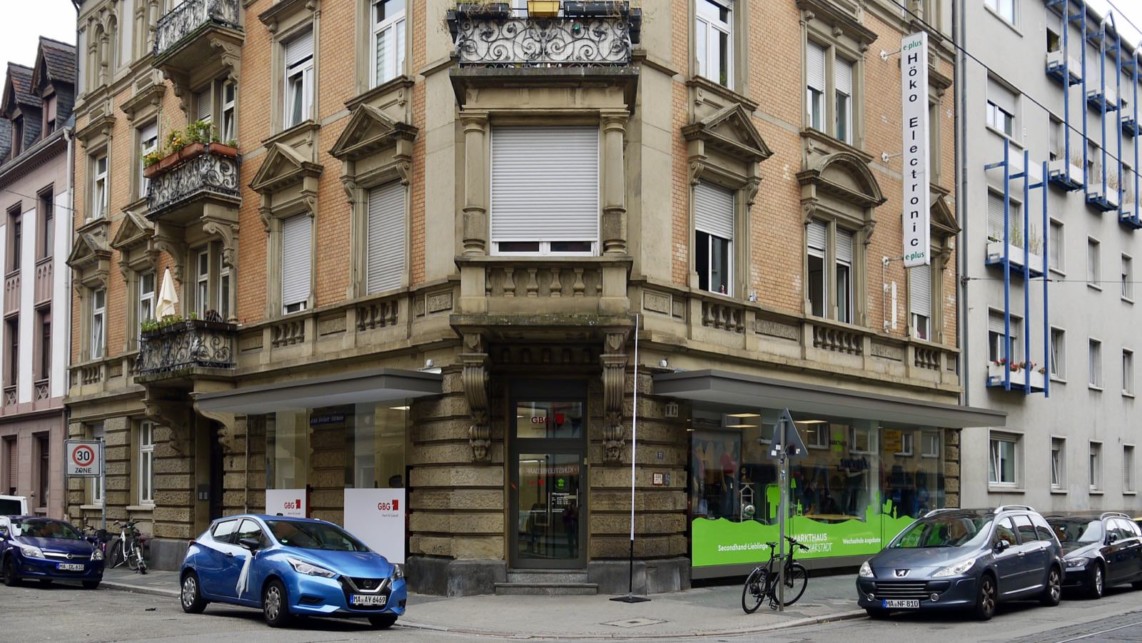 In der Mittelstraße an der Ecke zur Jean-Becker-Straße befinden sich jetzt eine Markthaus-Filiale sowie ein GBG-Büro | Foto: M. Schülke