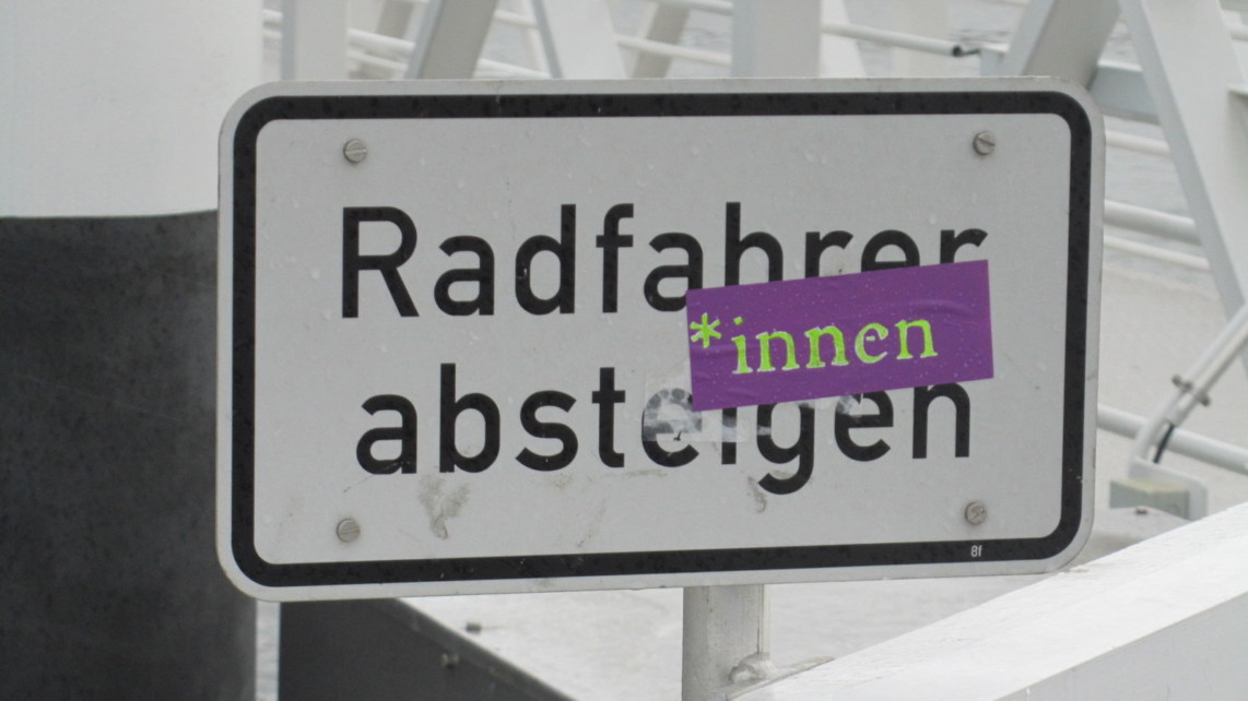 radfahrer innen absteigen symbolbild gendern cc by 4 coyote iii 1142x642 - "Geschlechtergerechte Sprache: Zumutung, Herausforderung, Notwendigkeit?"