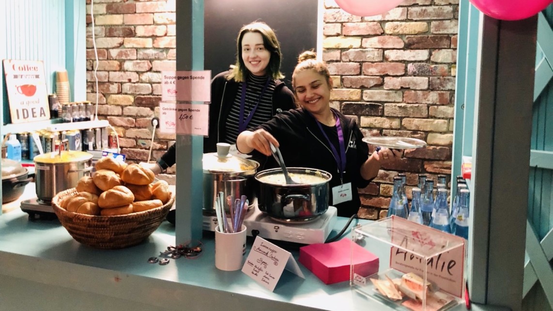 Die "Suppenküche für Amalie" öffnet am Samstag wieder im Erdgeschoss des Alten Volksbades | Foto: Diakonie Mannheim