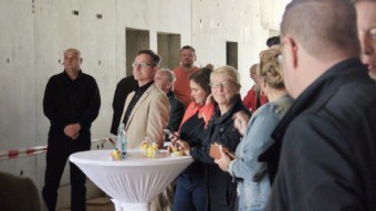 Beim Richtfest für das Kombibad Herzogenried im September 2024 | Foto: M. Schülke