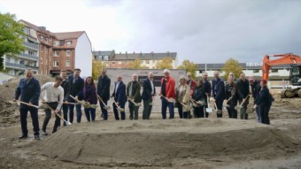 In der zweiten Runde durften auch die Stadträt*innen und Bezirksbeirät*innen ran | Foto: M. Schülke