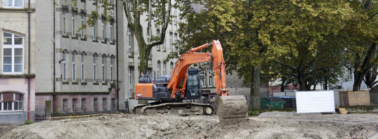 Über viele Jahre klaffte zwischen der Humboldt-Schule und der Waldhofstraße ein Loch im Herzen der Neckarstadt, das nun mit Leben gefüllt wird | Foto: M. Schülke