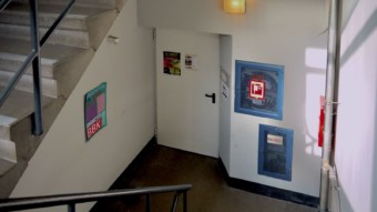Über ein wenig einladendes Treppenhaus gelangt man aktuell zum BBK | Foto: M. Schülke