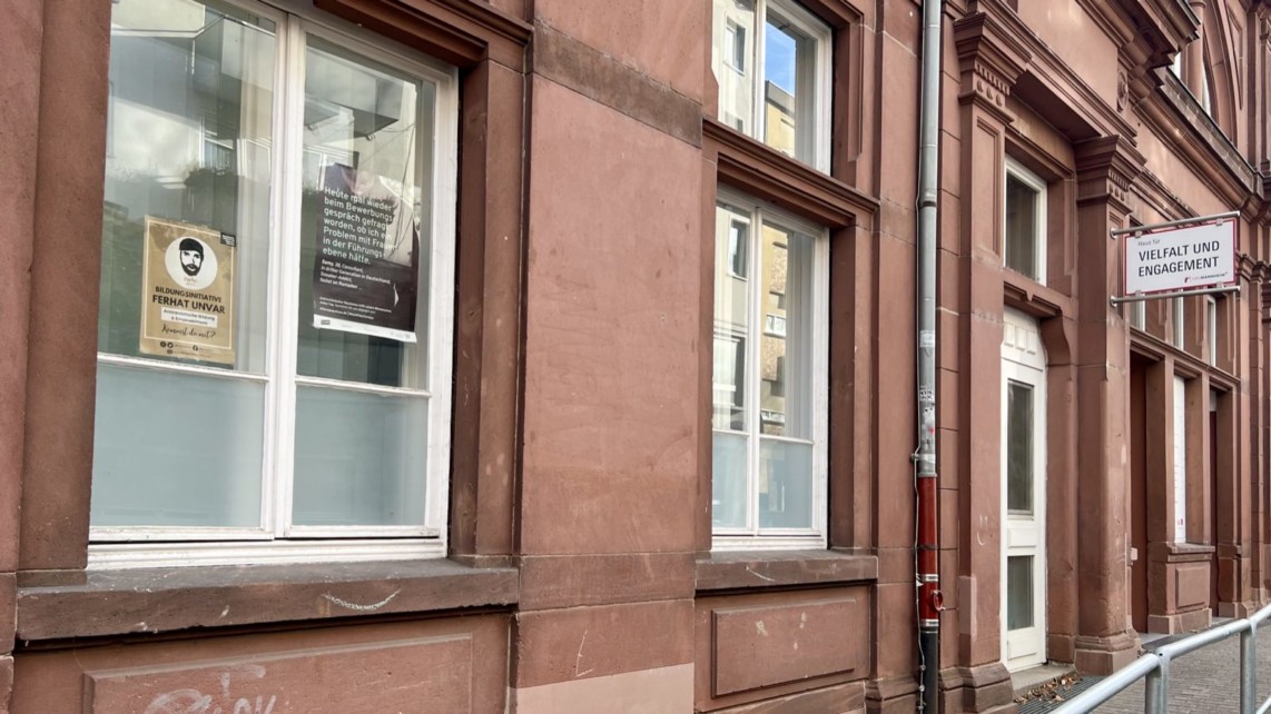 antidiskriminierungsbuero haus der vielfalt img 4033 1142x642 - Gemeinderat hungert Antidiskriminierungsarbeit aus