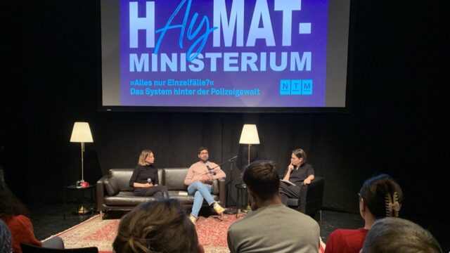 lesung-amjahid-alles-nur-einzelfaelle Der Journalist Mohamed Amjahid stattete auf seiner Lesereise am 13.12. auch Mannheim einen Besuch ab | Foto: P. Rönnebeck