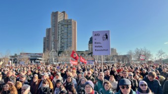 "Wir sind die Brandmauer!"-Demo am 1. Februar 2025 | Foto: M. Schülke