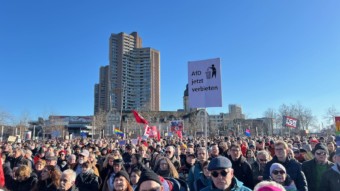 "Wir sind die Brandmauer!"-Demo am 1. Februar 2025 | Foto: M. Schülke