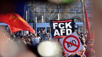 "Wir sind die Brandmauer!"-Demo am 1. Februar 2025 | Foto: Daniel Kubirski