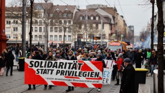 Das Motto der Demo lautete: "Solidaritat statt Privilegien - Gegen reaktionäre Haushaltspolitik!" | Foto: CKI