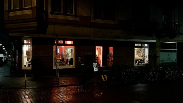 Das Café Cohrs ist auch oft abends noch geöffnet | Foto: M. Schülke