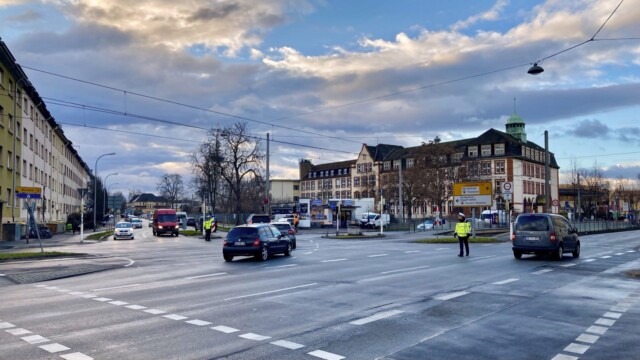 Bei einem Ampelausfall wie hier 2022 an der Friedrich-Ebert-Straße regelt die Polizei den Verkehr | Foto: M. Schülke